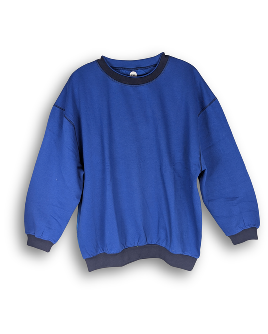 basic oversize pulli. sweatshirt mit günstigem und billig preis. bündchen an ärmeln und unten. farbe in blau. ohne applikation. roundneck ausschnitt. sportbekleidung männer günstig. mode günstig online.